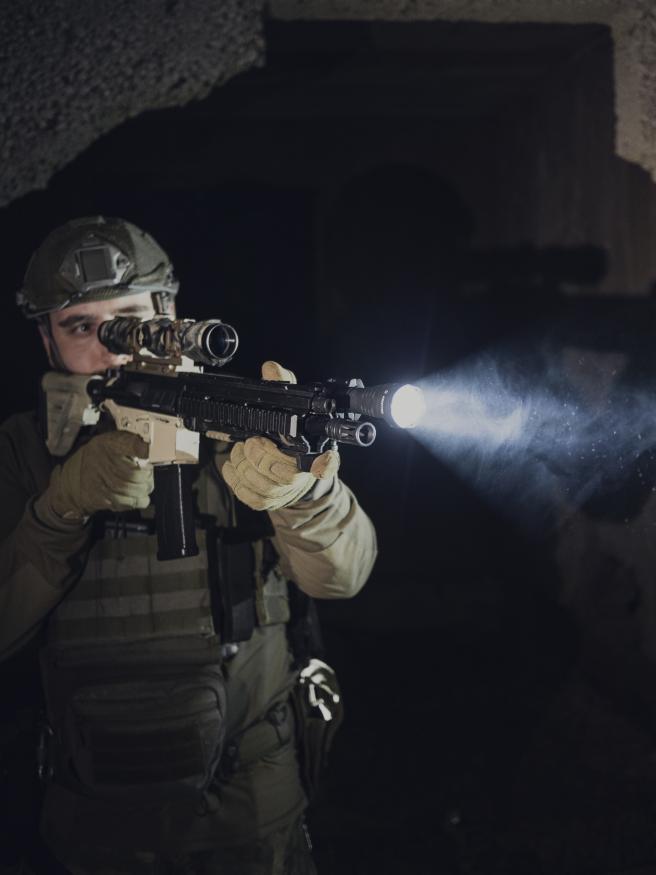 Armytek Predator Pro Magnet USB (теплый свет)