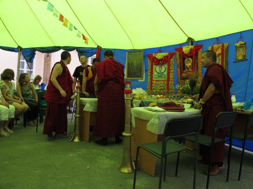 Мега-палатка Век d 12